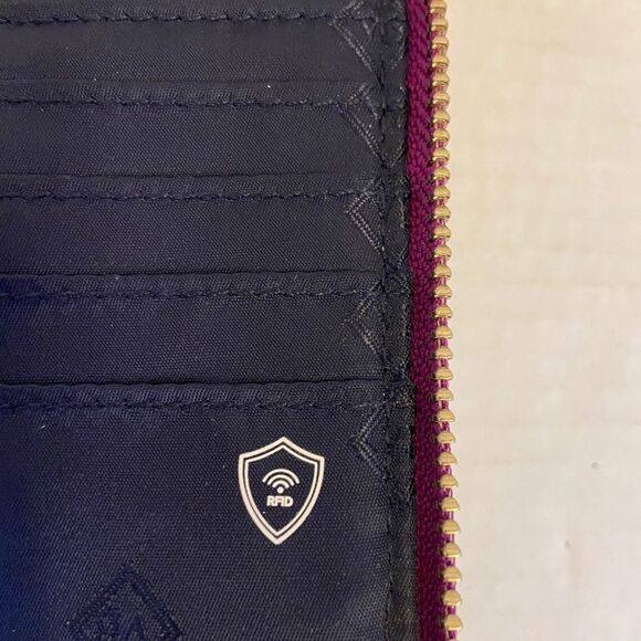 Vera Bradley wristlet wallet purple flowers 6”x3” - Picture 3 of 5